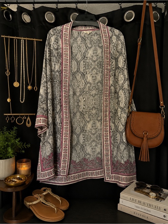 Max Studio Sweaters - Max Studio Gray and Mauve Paisley Open Cardigan